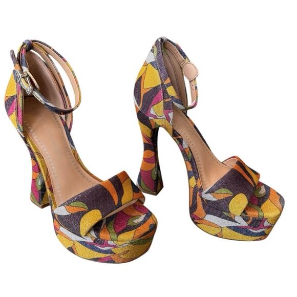 Chelsea & Violet, The Indi Vintage Print Platform - Picture 5 of 9